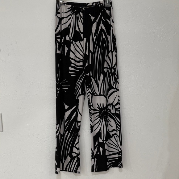 Floral Black and White Women's Pants - Picture 2 of 5